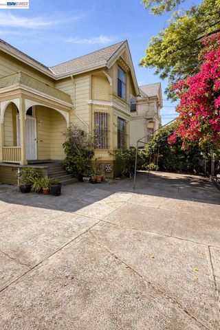 663 25TH Street, Oakland, CA 94612