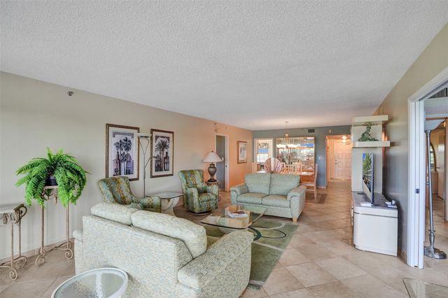 2900 N Course Drive 602, Pompano Beach, FL 33069