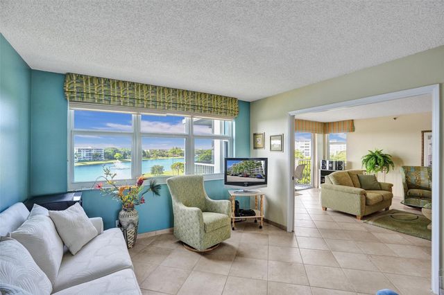 2900 N Course Drive 602, Pompano Beach, FL 33069