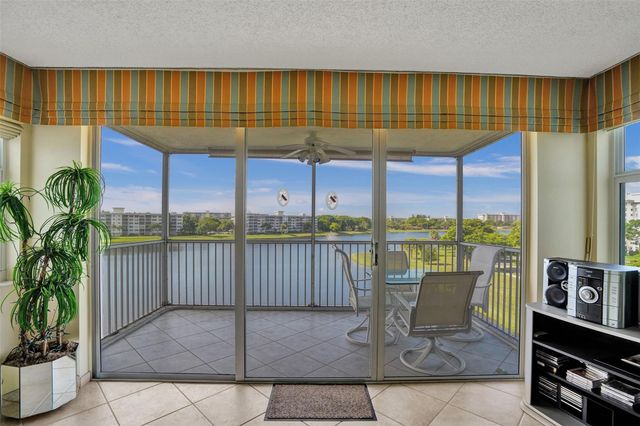 2900 N Course Drive 602, Pompano Beach, FL 33069