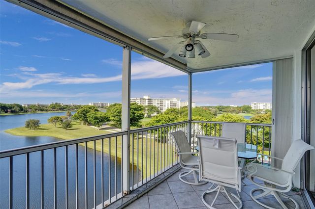 2900 N Course Drive 602, Pompano Beach, FL 33069