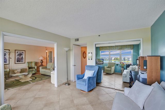 2900 N Course Drive 602, Pompano Beach, FL 33069