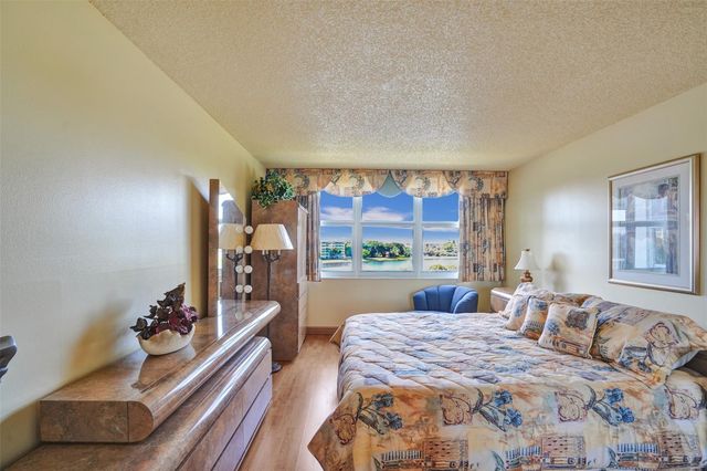 2900 N Course Drive 602, Pompano Beach, FL 33069
