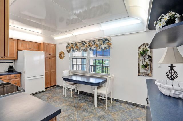 2900 N Course Drive 602, Pompano Beach, FL 33069