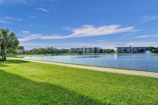 2900 N Course Drive 602, Pompano Beach, FL 33069