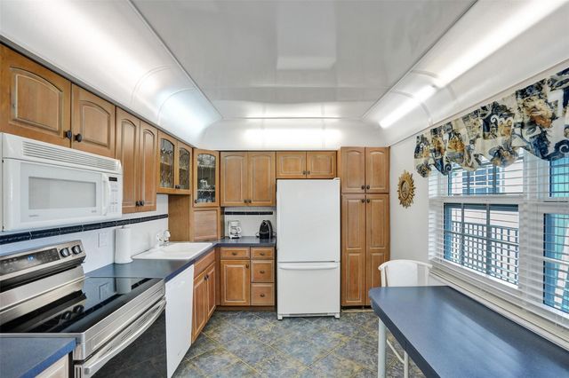 2900 N Course Drive 602, Pompano Beach, FL 33069