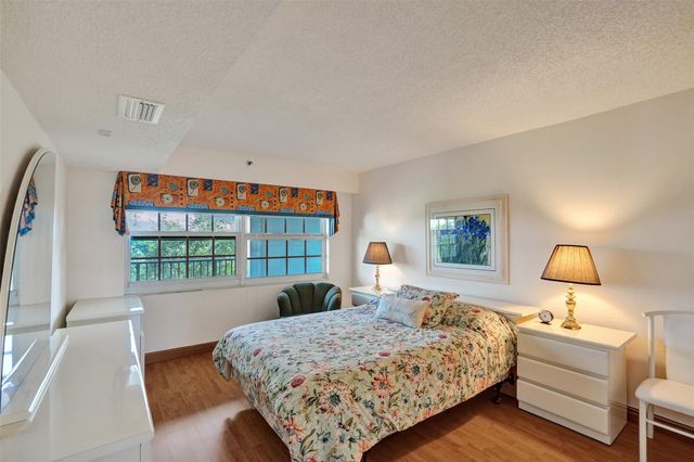 2900 N Course Drive 602, Pompano Beach, FL 33069