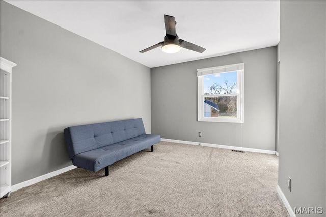 2350 Gateroyal Drive, St Louis, MO 63131