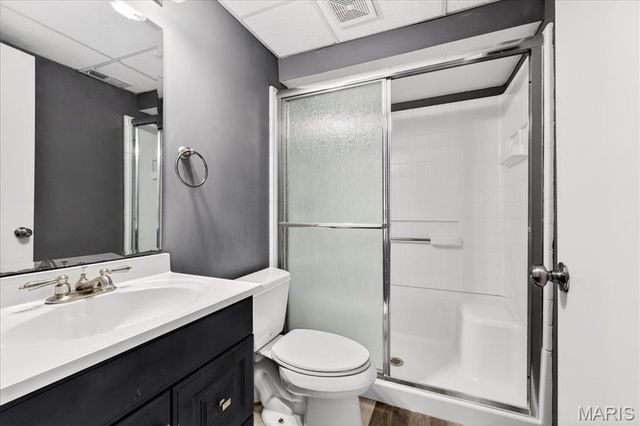 2350 Gateroyal Drive, St Louis, MO 63131