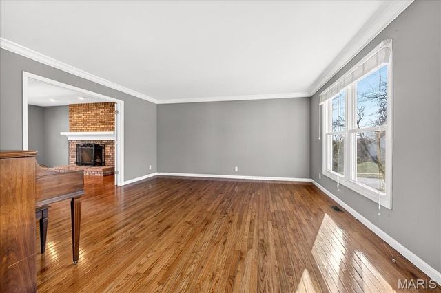 2350 Gateroyal Drive, St Louis, MO 63131