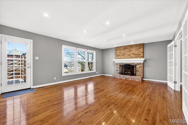 2350 Gateroyal Drive, St Louis, MO 63131