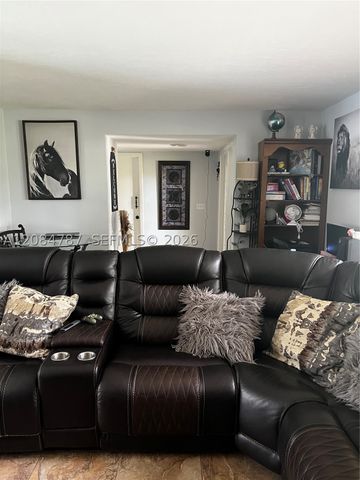 522 SE 34 TERRACE, Cape Coral, FL 33904