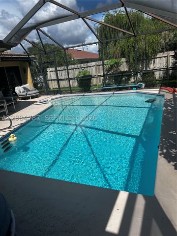 522 SE 34 TERRACE, Cape Coral, FL 33904