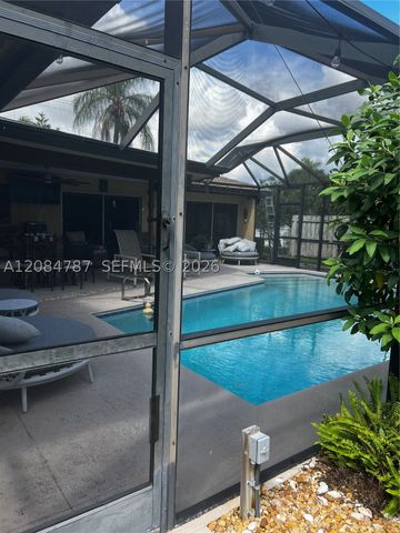 522 SE 34 TERRACE, Cape Coral, FL 33904