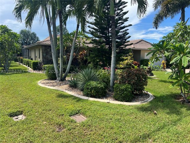 522 SE 34 TERRACE, Cape Coral, FL 33904