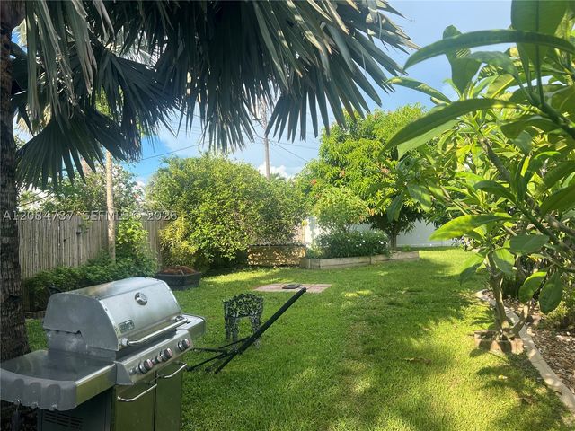 522 SE 34 TERRACE, Cape Coral, FL 33904