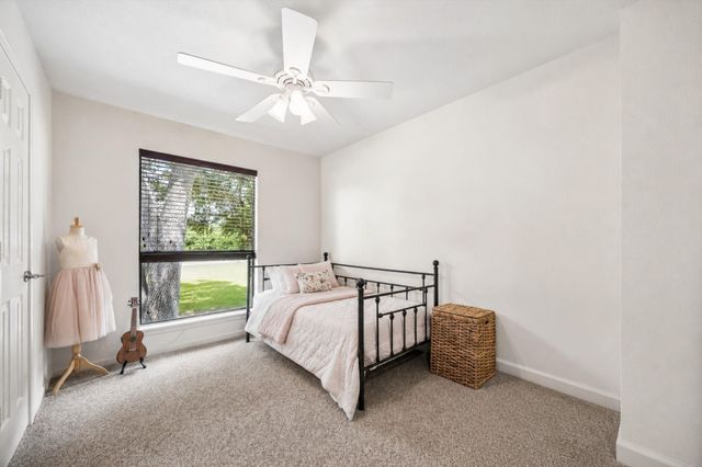 2020 Pecan Lake Drive, Richmond, TX 77406