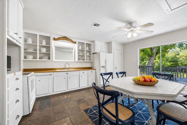 2020 Pecan Lake Drive, Richmond, TX 77406