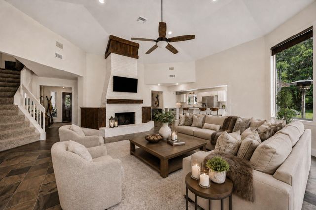 2020 Pecan Lake Drive, Richmond, TX 77406