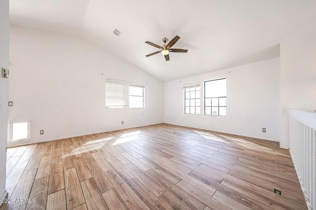 4021 E AMBERWOOD Drive, Phoenix, AZ 85048