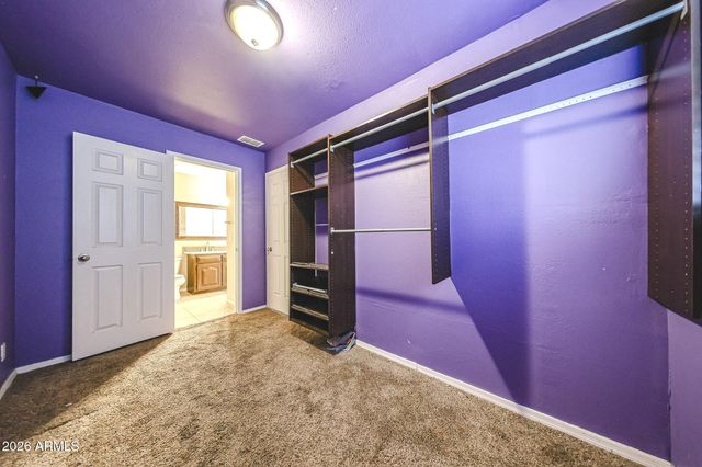 4021 E AMBERWOOD Drive, Phoenix, AZ 85048