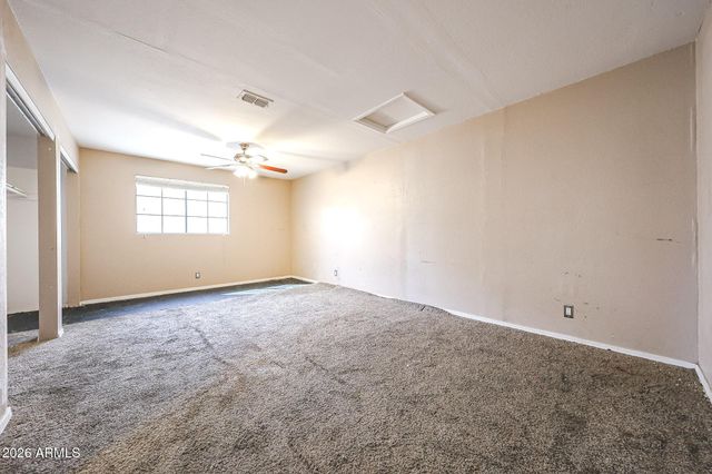 4021 E AMBERWOOD Drive, Phoenix, AZ 85048