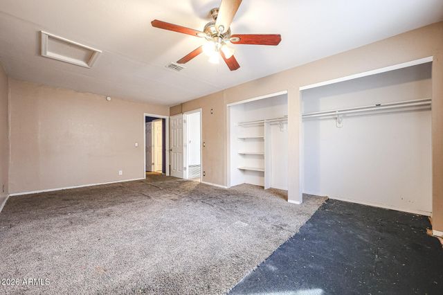 4021 E AMBERWOOD Drive, Phoenix, AZ 85048