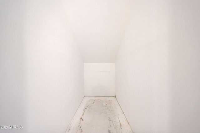 4021 E AMBERWOOD Drive, Phoenix, AZ 85048