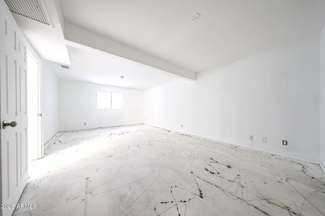 4021 E AMBERWOOD Drive, Phoenix, AZ 85048