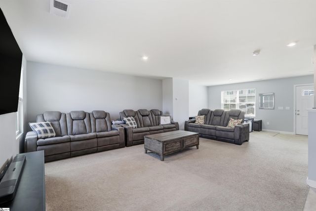 841 Speakeasy Lane, Inman, SC 29349