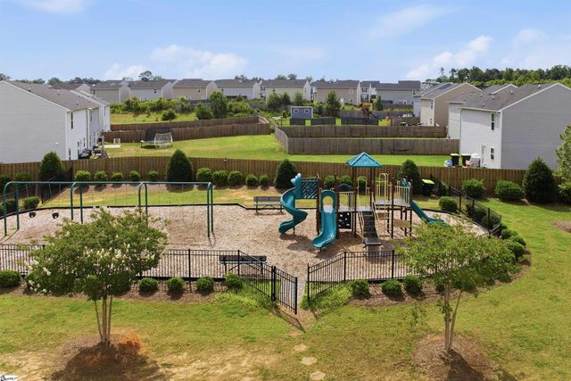 841 Speakeasy Lane, Inman, SC 29349