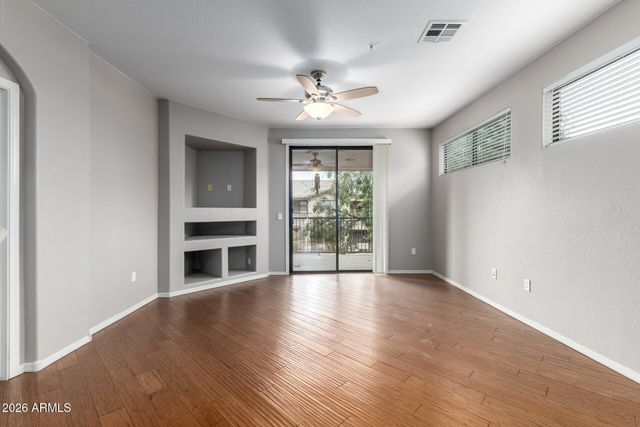 705 W QUEEN CREEK Road 2114, Chandler, AZ 85248