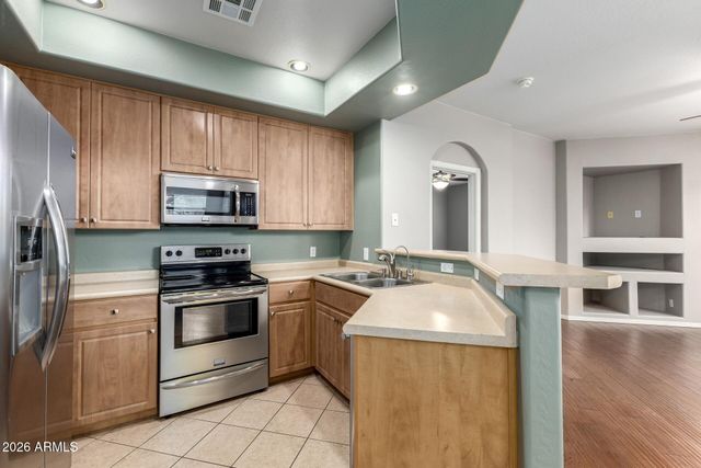 705 W QUEEN CREEK Road 2114, Chandler, AZ 85248