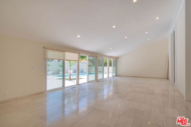 480 N Robinwood Drive, Los Angeles, CA 90049