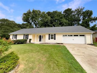670 Spring Forest Drive, Lawrenceville, GA 30043