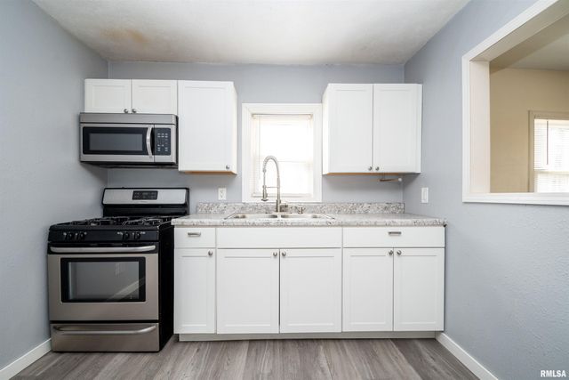 12730 CARTER Road, Pekin, IL 61554