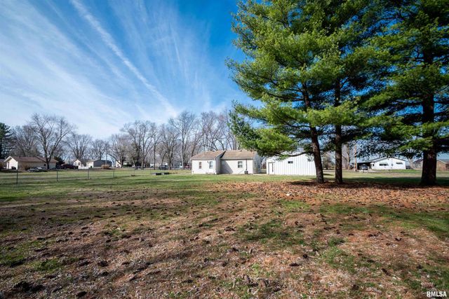 12730 CARTER Road, Pekin, IL 61554