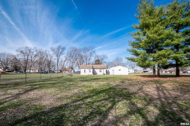 12730 CARTER Road, Pekin, IL 61554