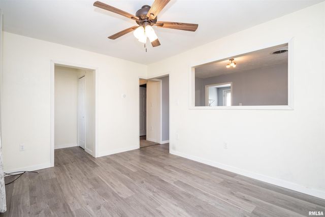 12730 CARTER Road, Pekin, IL 61554