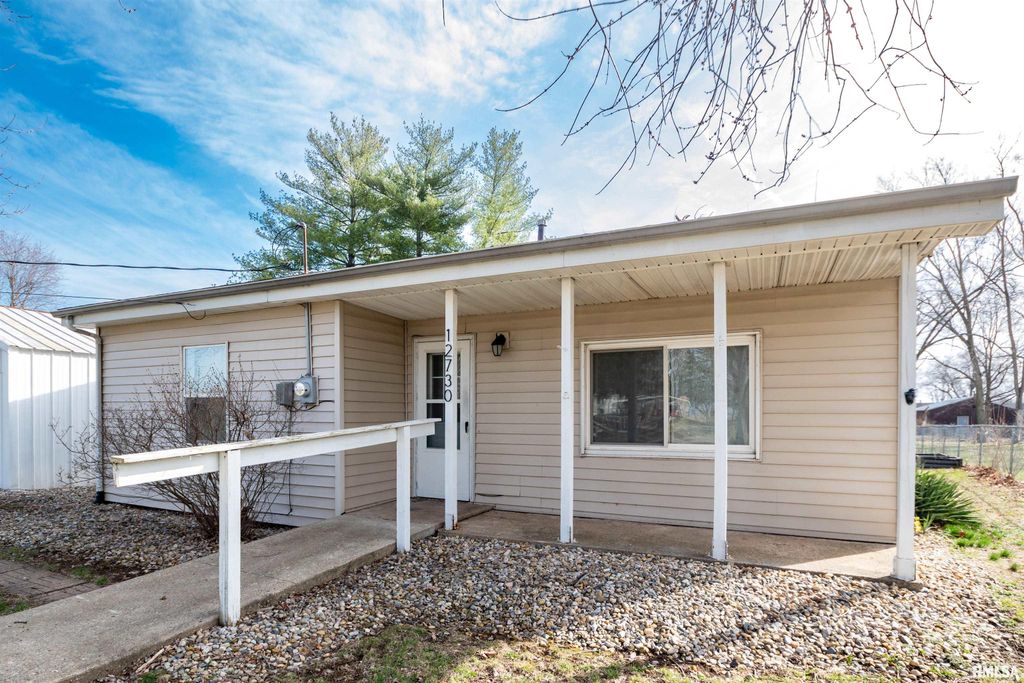 12730 CARTER Road, Pekin, IL 61554