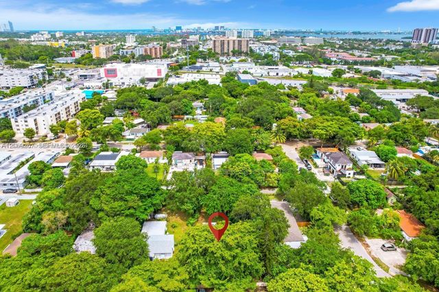 12325 NE 11th Place, North Miami, FL 33161