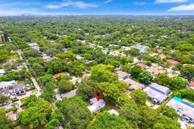 12325 NE 11th Place, North Miami, FL 33161