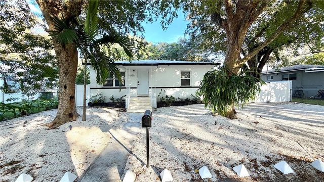 12325 NE 11th Place, North Miami, FL 33161