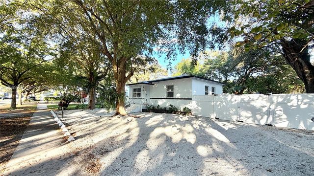 12325 NE 11th Place, North Miami, FL 33161