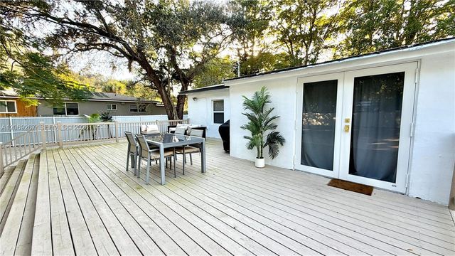 12325 NE 11th Place, North Miami, FL 33161