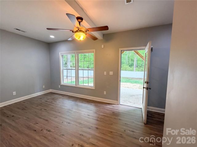 319 Beacon Hills Drive, Gastonia, NC 28056