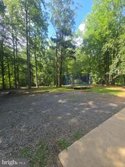 785 HOLLY CORNER RD, Fredericksburg, VA 22406