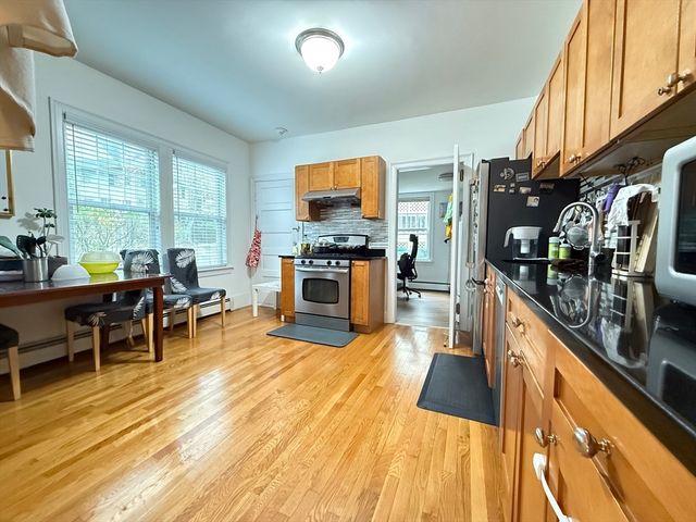 132 Middlesex Road 1, Brookline, MA 02467