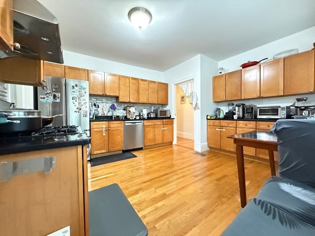 132 Middlesex Road 1, Brookline, MA 02467