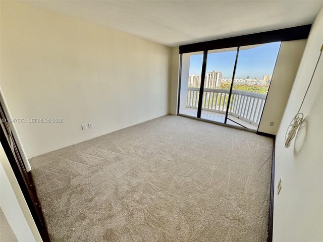 2000 Island Blvd 1801, Aventura, FL 33160